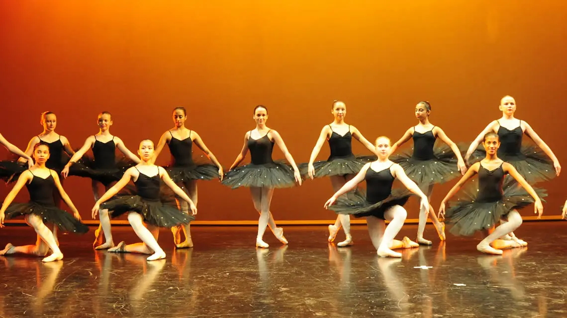 Turning Pointe
